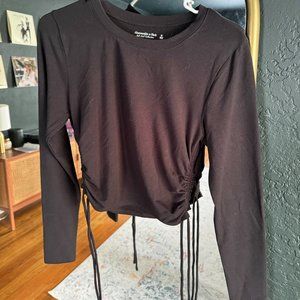 Abercrombie & Fitch long sleeve side ruched crop (medium)